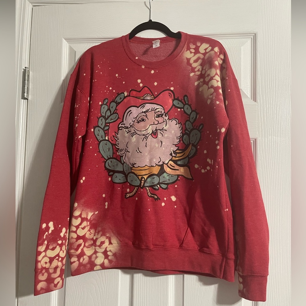 NWOT Women’s Santa Sweatshirt